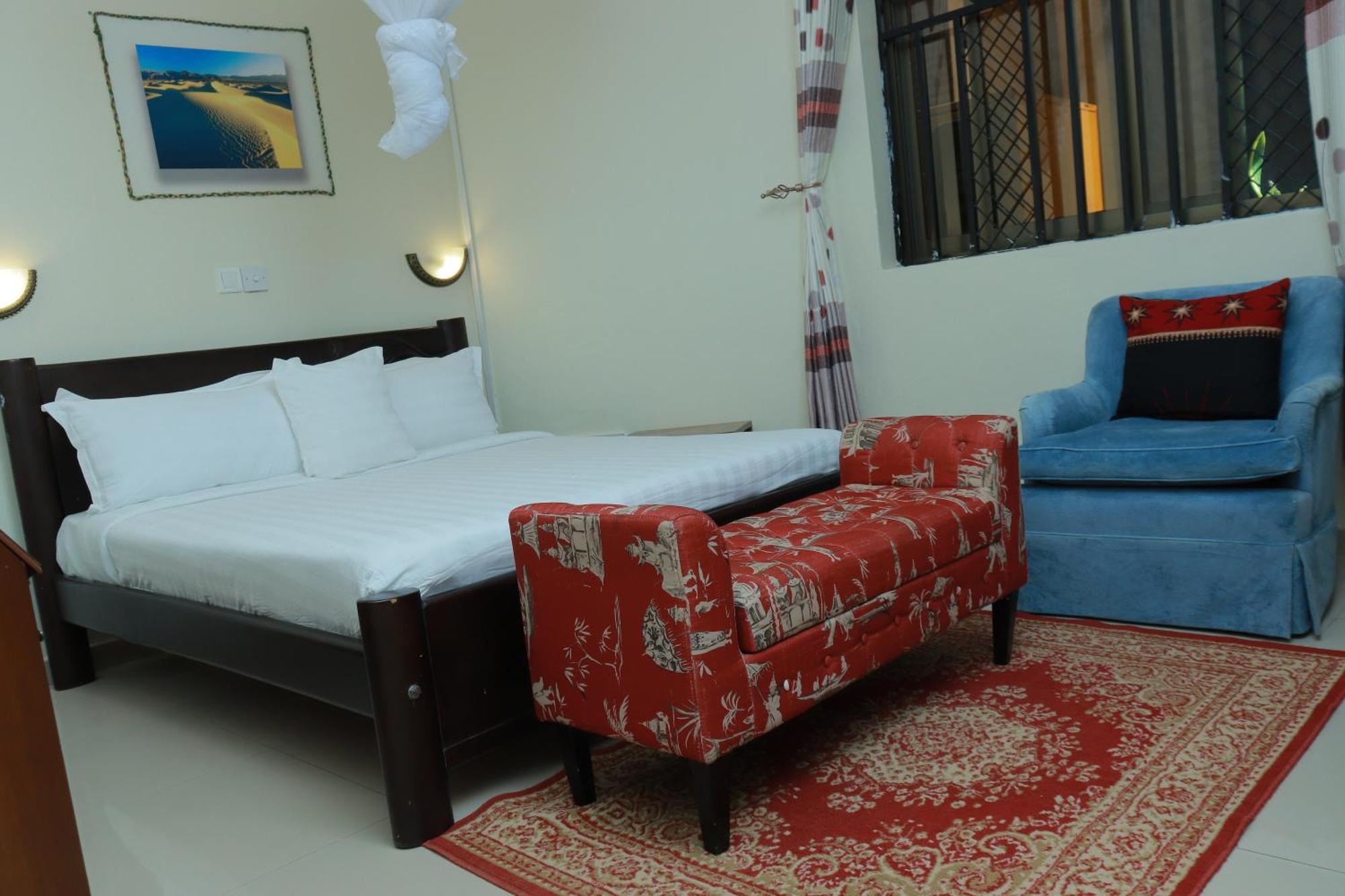 Mowicribs Hotel And Spa Entebbe Kültér fotó