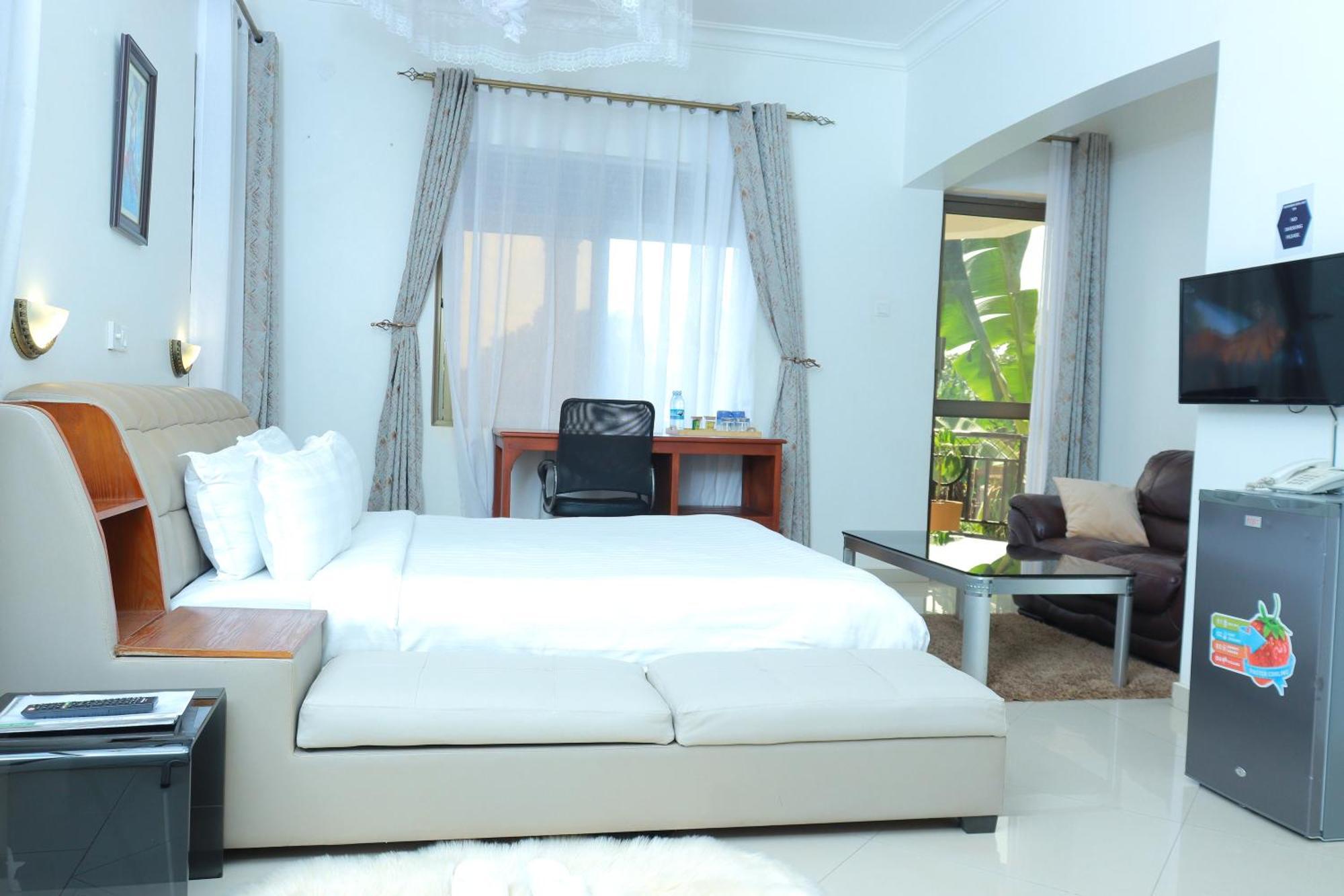 Mowicribs Hotel And Spa Entebbe Kültér fotó