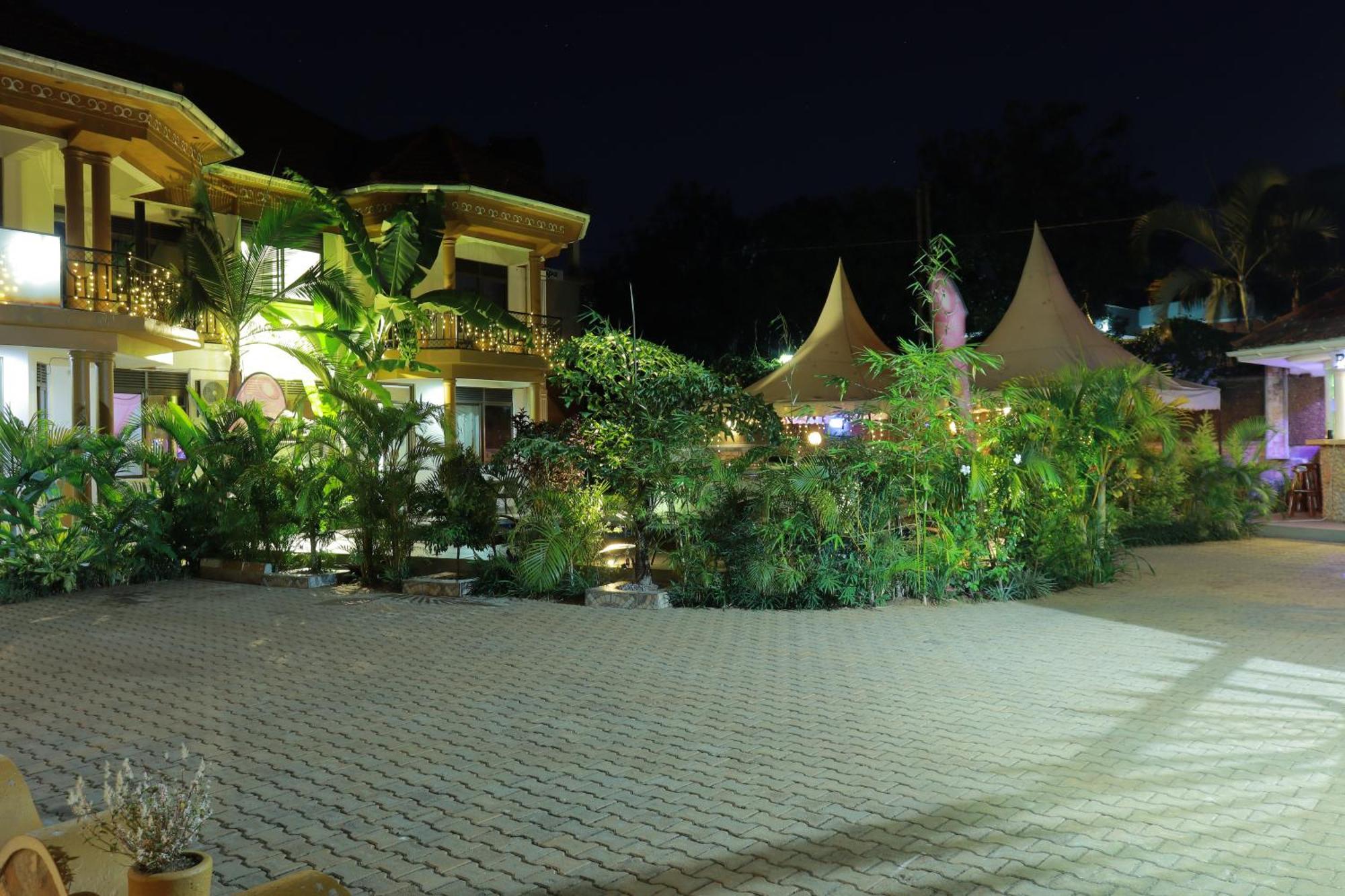 Mowicribs Hotel And Spa Entebbe Kültér fotó
