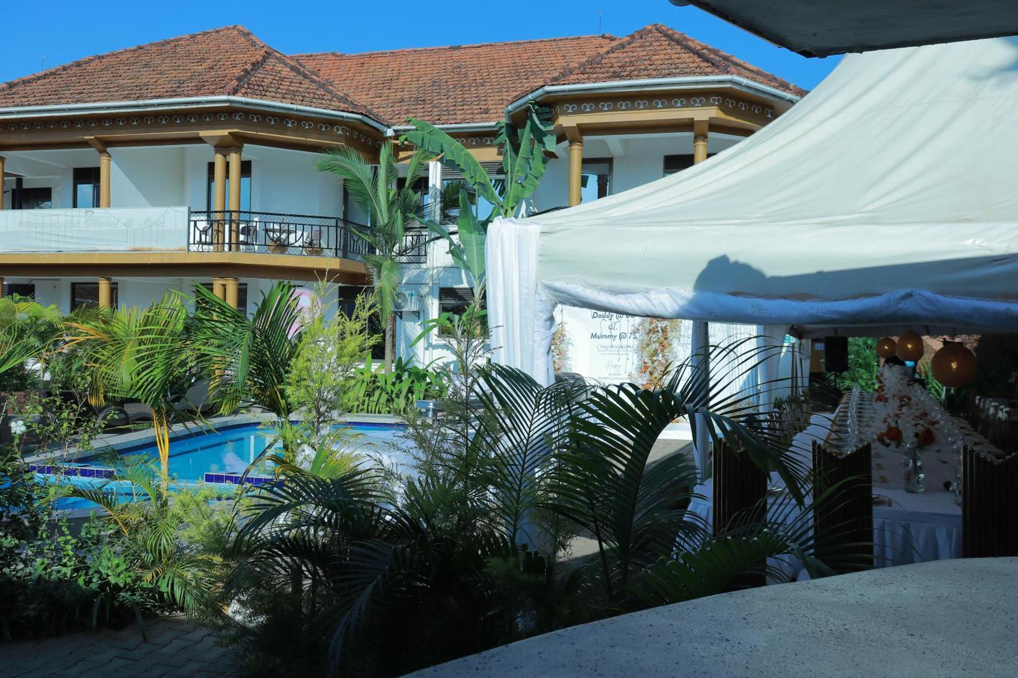 Mowicribs Hotel And Spa Entebbe Kültér fotó