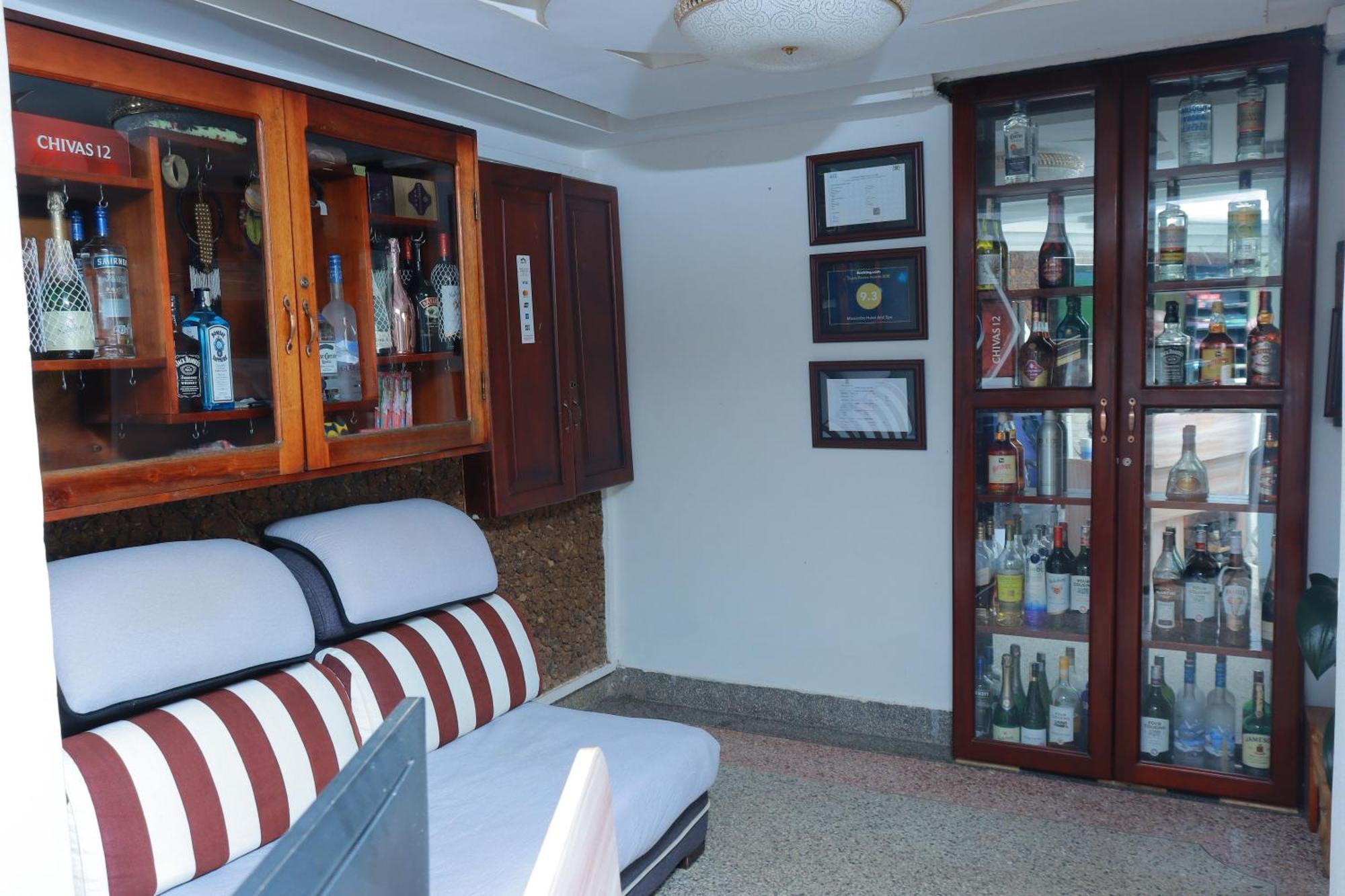 Mowicribs Hotel And Spa Entebbe Kültér fotó